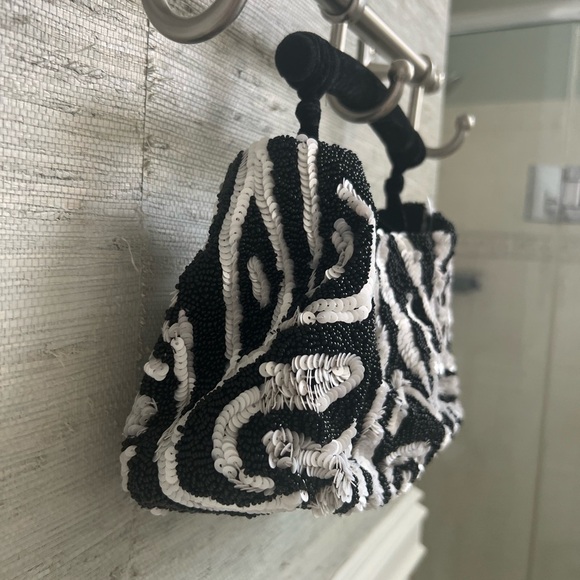 New Anthropologie sequin beaded animal clutch crossbody bag black white zebra - Picture 6 of 17